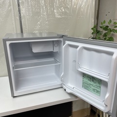 S715 ⭐ アイリスオーヤマ 冷蔵庫（46L 右開き）22年製 PRC-B051D ⭐動作確認済⭐クリーニング済（