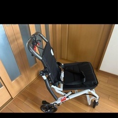 折りたたみ車椅子