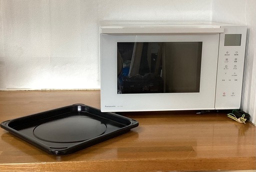【美品】Panasonic パナソニック NE-FS301-W オーブンレンジ 2022年製 ホワイト 電子レンジ 家電 コンパクトモデル 動作確認済み