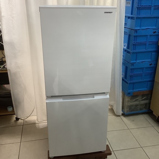 SHARP  シャープ　冷蔵庫　SJ-D15H-W   2022年製  152L