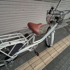 22吋 小径ファミリーサイクル 外装6段/LEDオート/クリーム