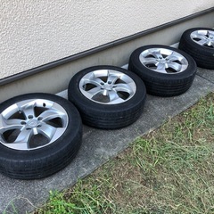 HONDA ヴェゼル DAA-RU4 中古　タイヤ