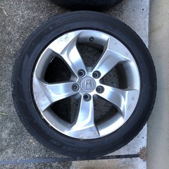 HONDA ヴェゼル DAA-RU4 中古　タイヤ