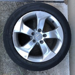 HONDA ヴェゼル DAA-RU4 中古　タイヤ