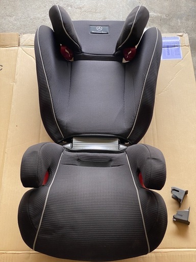 メルセデス・ベンツ純正　ジュニアシートISOFIX