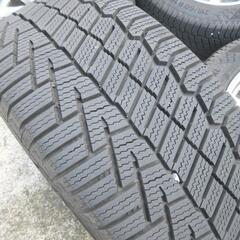 スタッドレス タイヤ  215 60R 16T レガシー 4本セット EPSILON コンチネンタル 