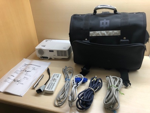 ⚫️NEC プロジェクター NP41ホームシアター