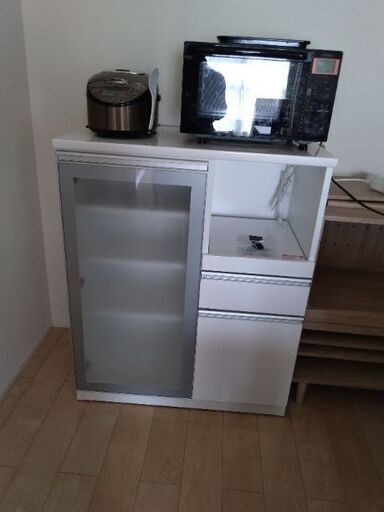 2023年11月製造　ニトリ　食器棚　家電ボード　家電ラック　電子レンジ　オーブンレンジ　炊飯器　ラック　キッチンカウンター
