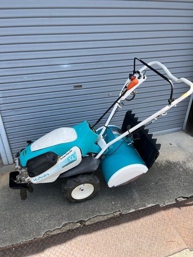 クボタ陽菜TRS606.2馬力 中古引き取り限定 新品爪付き