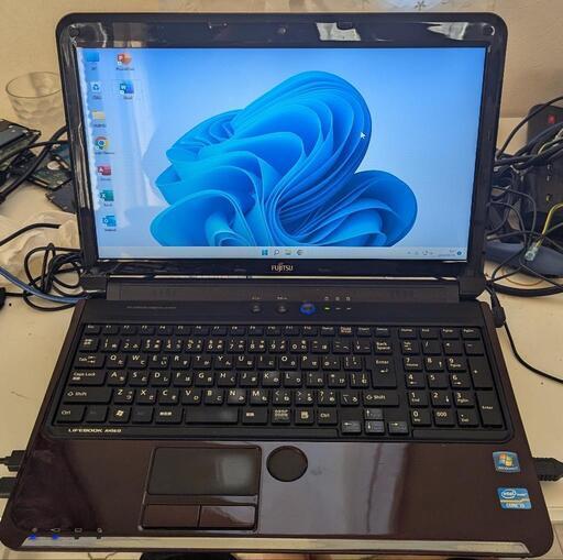 1年保証（Windows 11+Office2021年）FUJITSU　LIFEBOOK　AH56/D