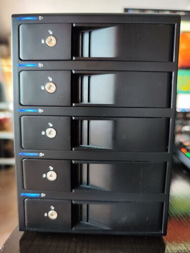 【6TB×5 合計30TB HDD付】裸族のインテリジェントビル5Bay USB3.0＋eSATAコンボ Ver.2