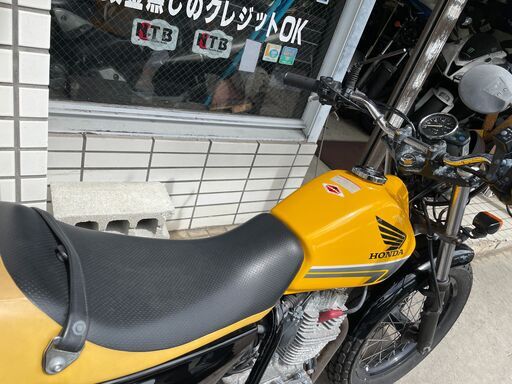 ホンダFTR223　希少イエローカラーオークスローンおｋ　現状25万　タンクへこみなし ホンダFTR223 希少イエローカラーオークスローンおk 現状25万 タンク