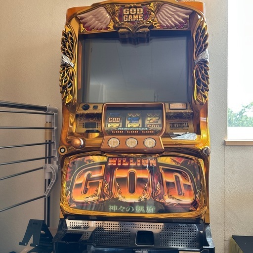 ユニバーサル MILLION GOD ミリオンゴッド 神々の凱旋 パチスロ 実機 コイン不要台 ドアキー・設定変更キー付 ボリューム調整可