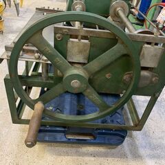 群機工業　手動式板金折り曲げ機　型式・詳細不明【中古品】