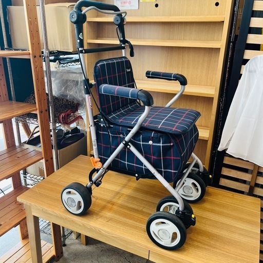 《売約済》【武蔵小山店】シルバーカー  幸和製作所 テイコブ TacaoF シルバーカート おしゃれ 軽量 コンパクト ショッピングカート キャリー キャリーカート キャリーバッグ 折りたたみ　歩行介助 補助具 手押し車