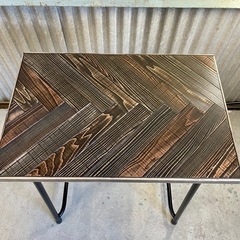 懐かしい！【木工屋の学校机】勉強机　テーブル　ヘリンボーン天板　つや消し黒