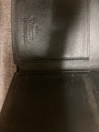 ヴィヴィアン三つ折り財布