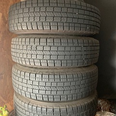 最終値下げ(ハイエース用)スタッドレスタイヤホイルセット(ホイールキャップ付き)