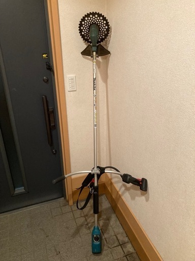 マキタ　刈払機　14.4v