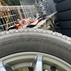 スタッドレスタイヤ　アルミ付き　4本　値段交渉可