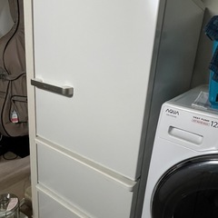冷蔵庫売ります272L (AQUA AQR-27J)