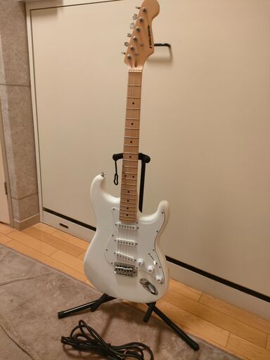 PLAYTECH(プレイテック) ST250 Maple White エレキギター 中古（ケーブル・ピック・スタンド付き）