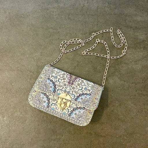 新品未使用 トルコ直輸入【ショルダーバッグ】ハンドメイド トルコ刺繍バッグ レディース チェーンバッグ