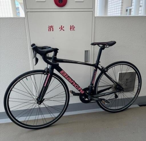 Bianchi黒ピンクロードバイク