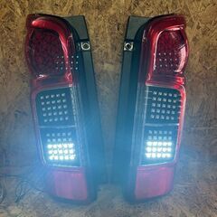 日産NV350純正テールランプフルLED加工ウィンカーシーケンシャルアクリル加工