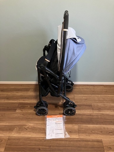 【美品】コンビ ベビーカー メチャカルハンディ プリュイネイビー　Combi Combi ベビーカー ネイビー ベビーカー コンビ メチャカルハンディ