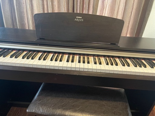 電子ピアノ ARIUS YDP-135R 新製品】シンプルなベーシックデジタル