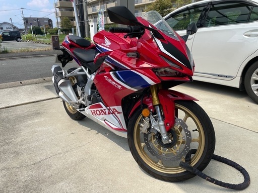 ホンダ　CB-R 250RR