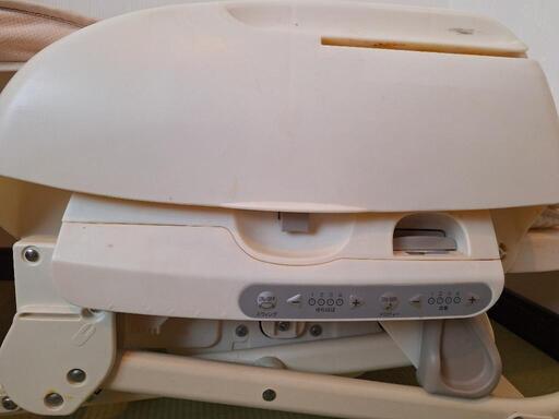 【値下げ】Combi コンビ 電動ベビーラック ルシエス ハイロー電動ラック、コンビルシエスオートスウィングラック テーブル