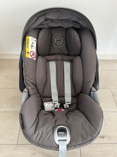 Cybex チャイルドシート　グレー