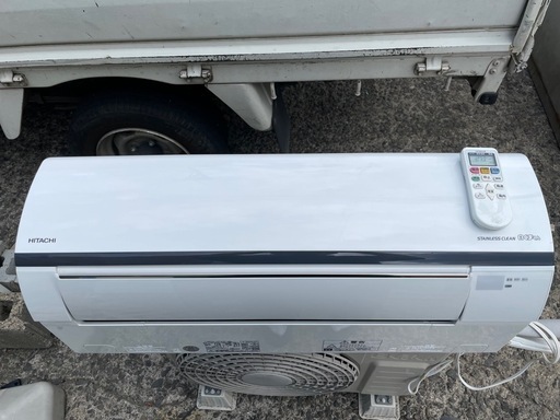 日立ルームエアコン 白くまくん　RAS-AE22F (W)　セパレート形室内ユニット中古