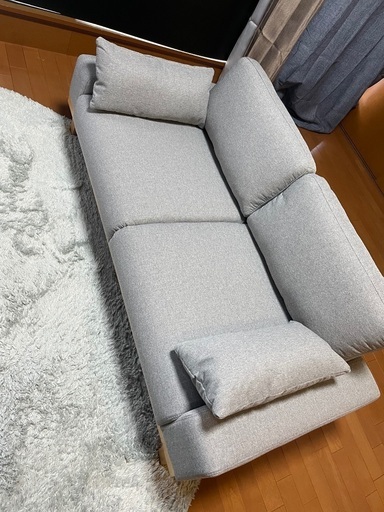 2人掛けソファ【お譲り先決まりました】