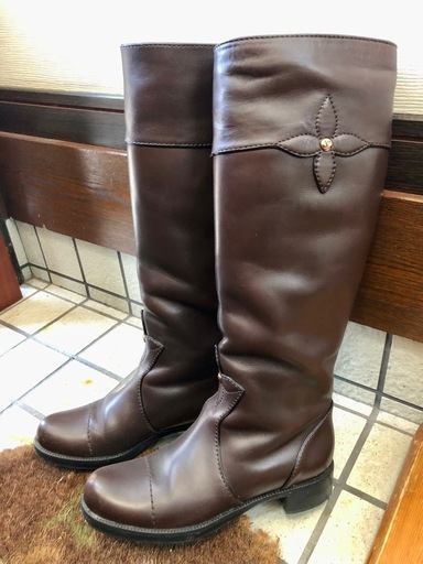 ヴィトン ロングブーツ 可愛いフラワー♡ 元値30万円以上 サイズ35 1/2 中古