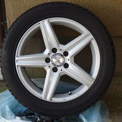 ほぼ新品のスタッドレスタイヤ（225/50R17）＆ホイール4本 計  