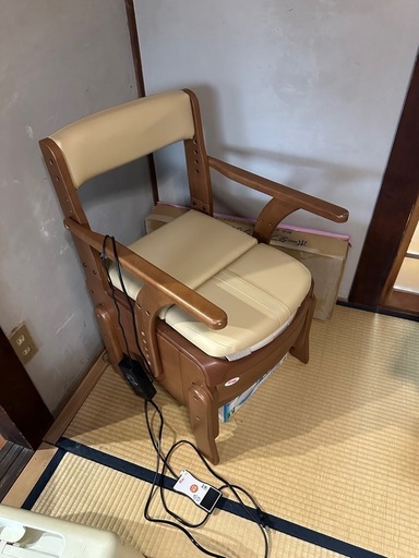 介護トイレ　ポータブルトイレ電動