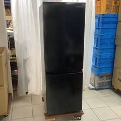 Hisense ハイセンス　冷蔵庫　HR-D1701B  2023年製  175L