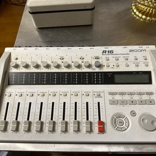 その他 R16 zoow