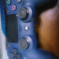 PS4 DUALSHOCK4