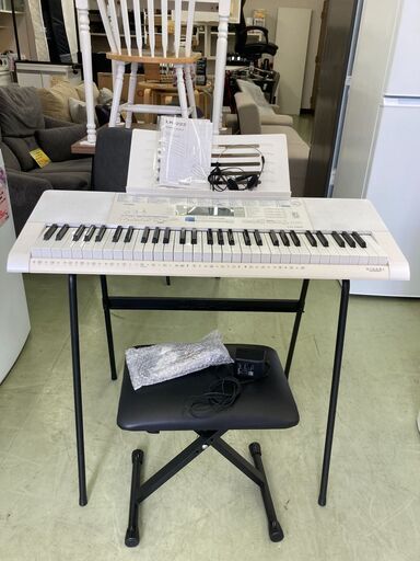 【リサイクルショップ　ピカソ　小松原】カシオ 電子キーボード 61標準鍵 光ナビゲーションキーボード スタンド 椅子付き LK-222★9776★