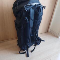 美品】マウンテンハードウェア ザック 35L スクランブラ