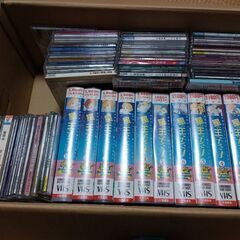 演歌系CD50枚前後とアニメのビデオテープ