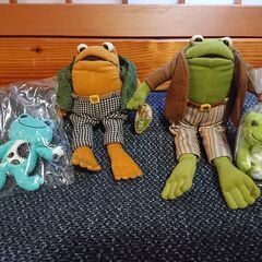 未使用　新品　袋入りやタグ付き　カエルのぬいぐるみ　人形？　４個　　　Frog and Toad Crocodile Creek-  BOOK friends       La Villa de pickles     