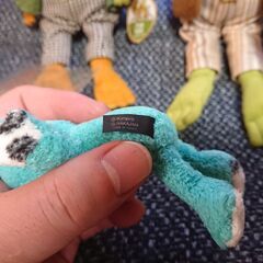 未使用　新品　袋入りやタグ付き　カエルのぬいぐるみ　人形？　４個　　　Frog and Toad Crocodile Creek-  BOOK friends       La Villa de pickles     