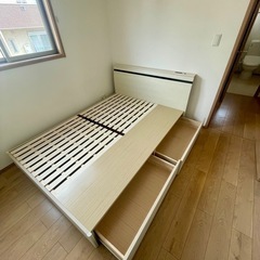ダブルベッドフレーム 収納付き