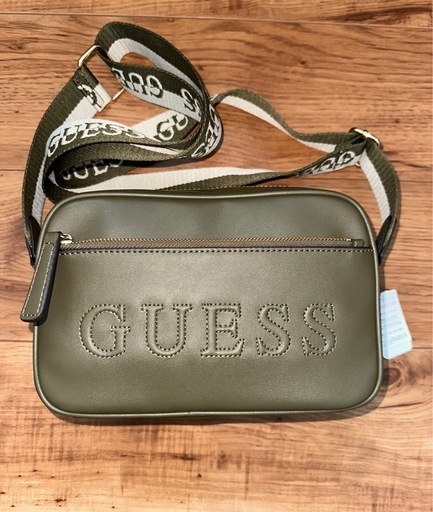 GUESS ショルダーバッグ