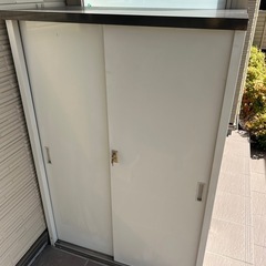 決まりました！8/25までイナバ物置 MG-16EB鍵無し ブロック付き 倉庫